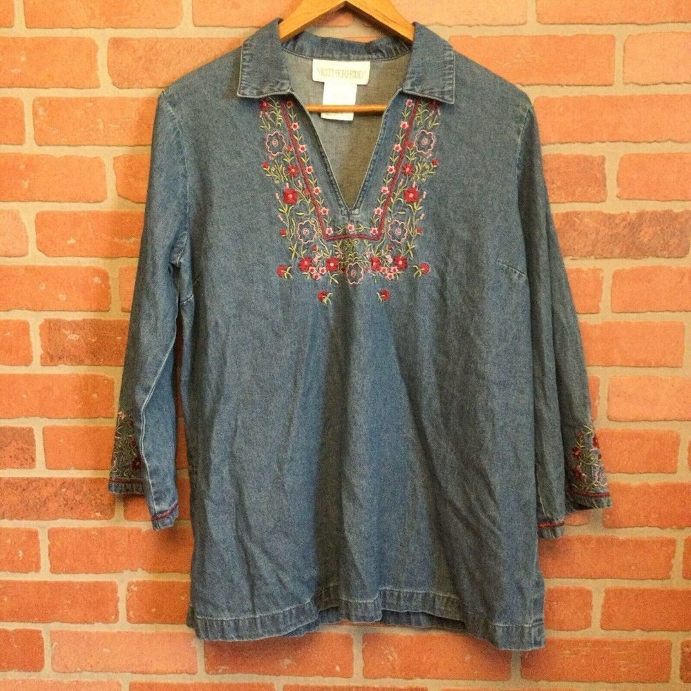 Motherhood Maternity Boho Top denim floral embroidered 3/4 length sleeve Size M